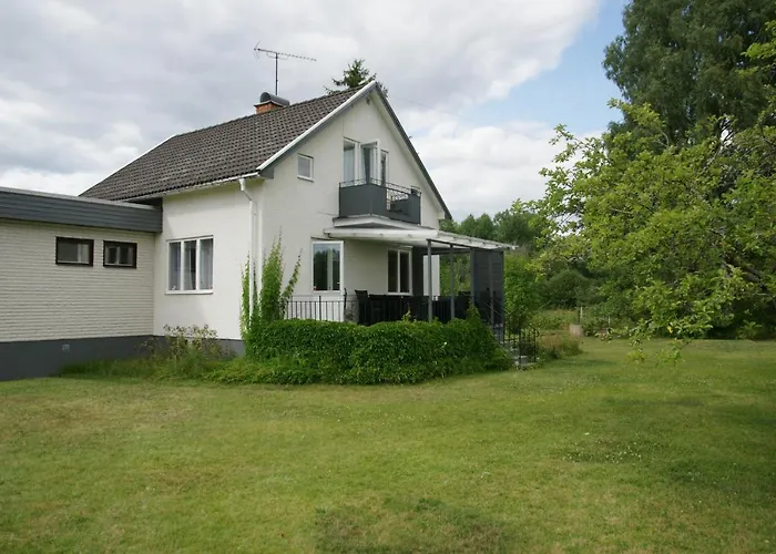 Bjoerkholm - Villa In Malilla